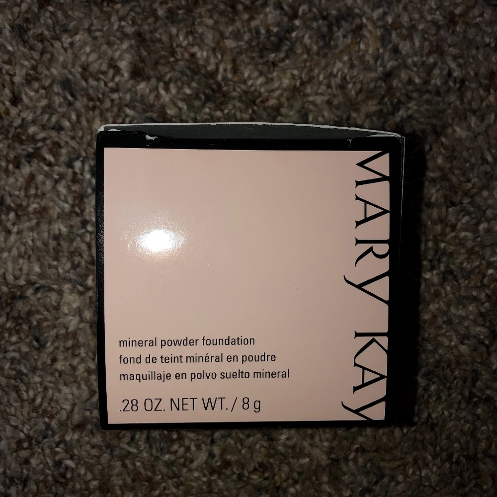 Mary Kay Mineral Powder Foundation
